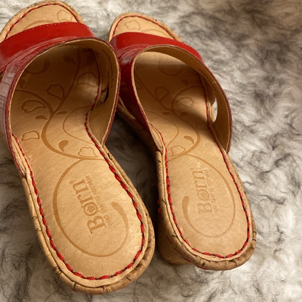 NEW BORN red patent leather hand crafted wedges - Picture 10 of 12
